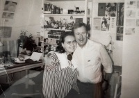 Krystyna Krauze s Václavem Havlem v roce 1989 (před sametovou revolucí) v bytě Andreje Stankoviče