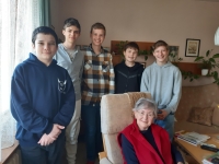 Filming with the witness; left to right: Adam Pospíšil, Lukáš Valenta, Matyáš Klimeš, Marek Gottwald, Adam Škoula, and witness Jana Žabová at the front