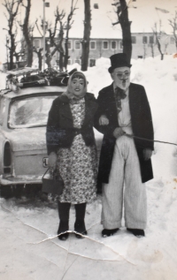 Rodiče Marlene Smolkové během masopustu v Božím Daru