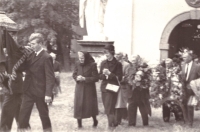 Funeral of father Josef Melka in Miřenice in 1965