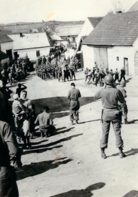 American army in Miřenice (the woman in the scarf with the child is mother Božena)