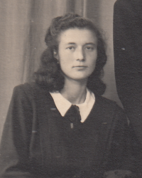 Marie Křížová v roce 1947