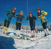 Bronzová štafeta z MS 1974 ve Falunu. Zleva Gabriela Sekajová, Alena Bartošová, Mirka Jaškovská a Blanka Paulů