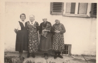 fathers's "expelled" siblings in Bavaria in 1957