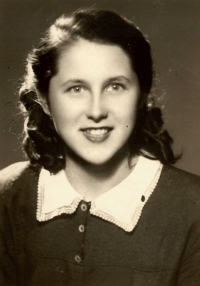 Anna Fenclová, 1952
