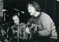 Radim Hladík and Vladimír Merta performing together at the Prague club Čáslavská, end of 1974