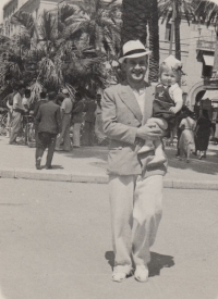 Josef Kutal se synem Jiřím, Tunisko, 1941