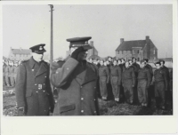 General Rudolf Viest with Czechoslovak soldiers in England