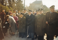 Unveiling of the memorial plaque of Colonel Bohumil Liška, on the photo in the middle Lieutenant General František Fajtl, year 2000