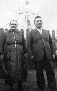 Hedvika and Antonín Fabián, parents of Anna Fabiánová's husband