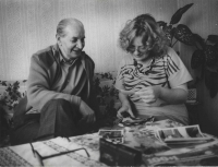 Dana's meeting with her father in 1990