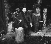 Carver Václav Kašpar, who was fired from the editorial office of the newspaper Nové Rokycansko after 1968