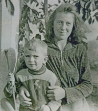 Vladimír Ulrich with Marie Šlajsnová, whom his mother hired as a maid to protect her from total deployment