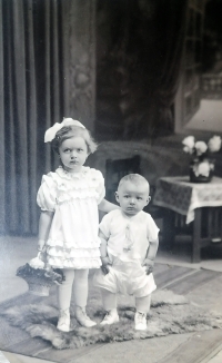 Bohuslava Slobodová with her younger brother in 1937