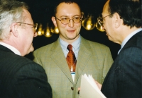 Jan Obrman with Pavel Pecháček in Free Europe, 1998