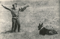 Zdeněk Bartl at the army in Josefov with his service dog Greif, 1969