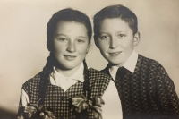 František Fleischmann with his sister Jiřina

