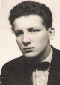 Arnošt Wagner before graduation, 1957