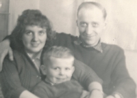 Jiří Olt with his parents Anežka and Josef