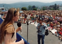 Libuše Vrtišková Hájková speaking in Jablonec nad Nisou in 1990