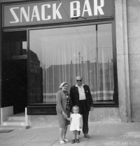 Libuše Vrtišková Hájková in 1966 with her grandparents Maria and Adolf Větrovec