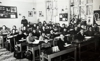 Fourth class, Václav Houf in the middle