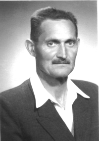 Father of the witness Andrej Kun