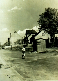 Old Hloubětín, the newsagent's where Jan Břinek used to buy Mladý hlasatel, 1940s