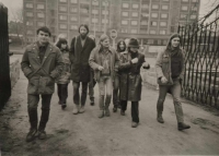 With friends in Chomutov, Jan Tomeš second from the right, second half of the 1980s