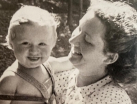 Jaromír Šofr with his mother in 1940