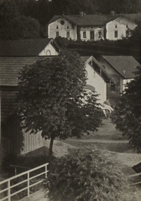 The chateau in Annín, where Sylva Puchingerová lived with her husband and two daughters in 1964-1974