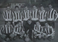 Oldřich Šplýchal as a football player (bottom row, second from the right)
