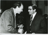 1972, Nitra, oslava 60. narodenín Pavla Straussa, zľava Rudolf Miklaš a Pavol Strauss