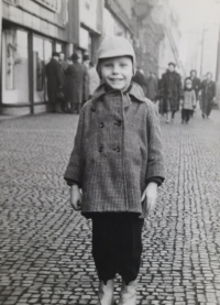 Four-year-old Miloslav Douša with his father in Prague