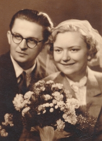 Wedding photo of Jan Raisigl and Marie Raisiglová, 1953