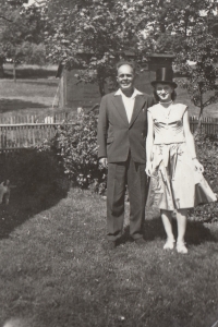 Brigitte Marksová with her husband in 1960