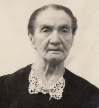 Matrnal grandmother Festová 