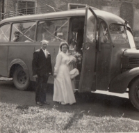 Annelies Taubová with her father on her wedding day in 1955
