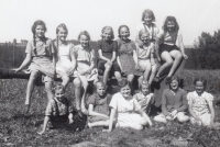 Annelies Taubová, fifth from the left above, with her class at the Czech school in Žacléř in the school year 1946/1947