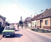 K nádraží Street in Žabčice; the Sedláček house is at right