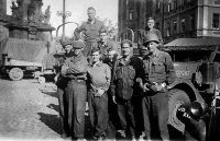 American soldiers on the square in Loket, 1945