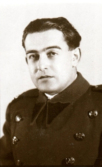 koniec 30. rokov, Vojenská služba Pavla Straussa