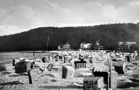 A postcard from the Baltic coast from the autumn of 1938 when Adéla Lasáková was there with her grandmother and Hlučín region people evacuated after the Czechoslovak mobilization
