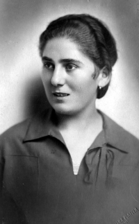 Adéla Lasáková's mother Františka Baďurová, née Flašková, 1930s