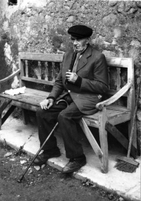 Milan Weber's grandfather Antonín Doležal, Mnichovice, August 1961