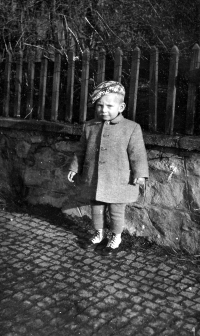 Milan Weber, Mnichovice, December 1944