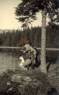 zač. 40. rokov, zľava Juraj Munk, Pavol Strauss, Tomáš Munk