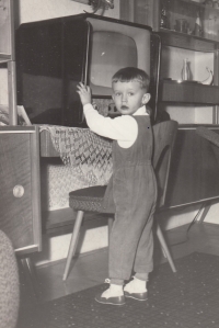 Miroslav Drábek at home, Ostrov nad Ohří, 1960s