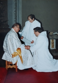 Taking the oath, 1995