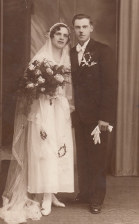 Wedding photographs of the parents of the witness- Karel Nývlt and Anna Nývltová, Bernartice 1933